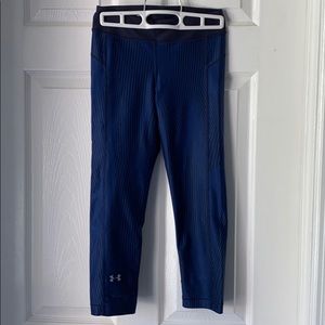 Under Armour heat gear compression crops
